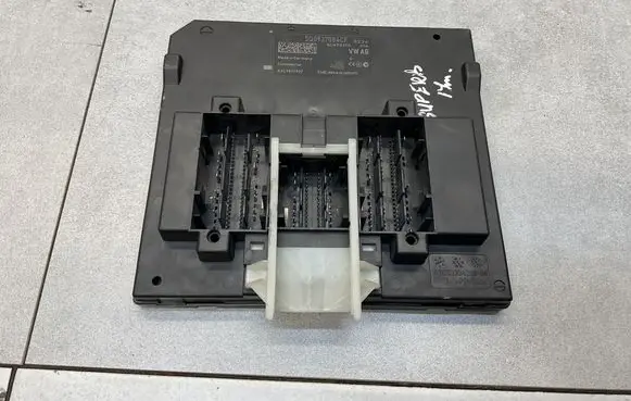 Skoda Superb B8 (3V) Comfort/convenience module 5Q0937084CF