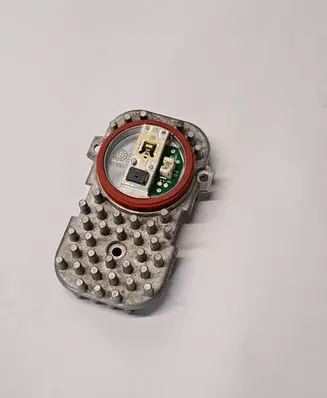 BMW 3 F30 F35 F31 LED ballast control module 1305715084
