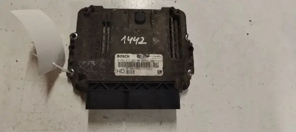 Opel Zafira B Engine control unit/module 028014452 109S22942 55566279