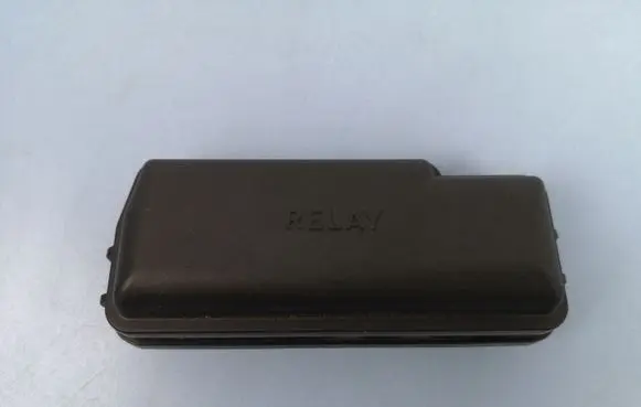 Lexus RX 330 - 350 - 400H Fuse box cover 8267748010