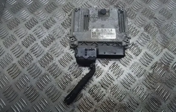 Audi A3 S3 8P Engine control unit/module 03G906021HB 0281013606