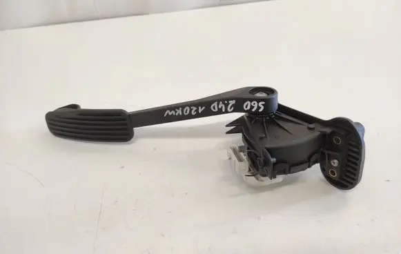 Volvo S60 Accelerator throttle pedal 30636003 00853700