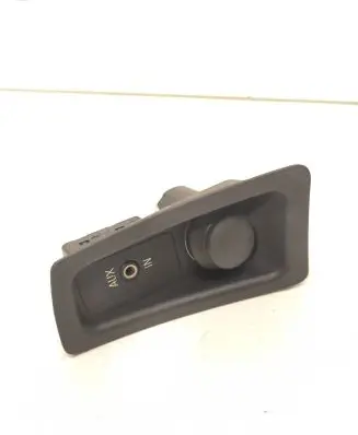 BMW 1 E81 E87 Cigarette lighter front 9110412