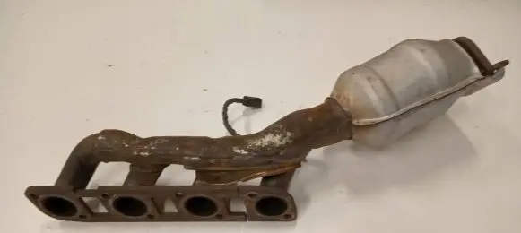 Infiniti QX80 Exhaust manifold 4394808918