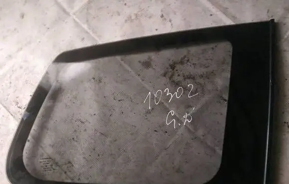 Subaru Forester SH Rear side window as2