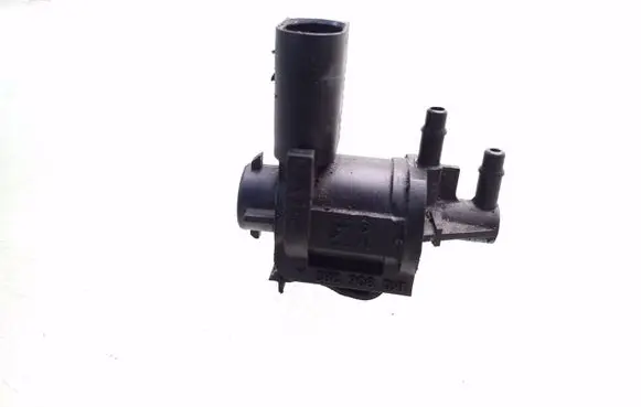 Skoda Octavia Mk2 (1Z) Turbo solenoid valve 1K0906283A