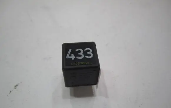 Volkswagen Golf Plus Other relay 3D0951253A V23134B59X418