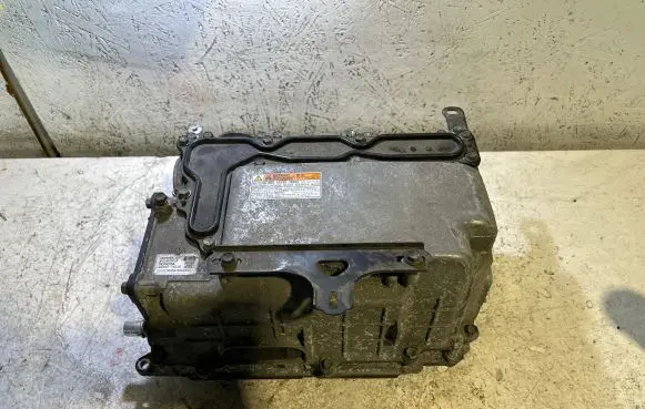 Toyota Auris E180 Voltage converter inverter G920076030