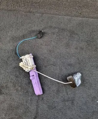 Audi A4 S4 B6 8E 8H Fuel level sensor 8E0919673S