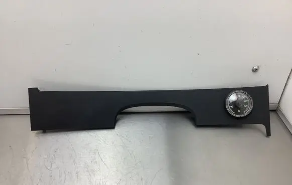BMW 3 E30 Dashboard trim 1370657