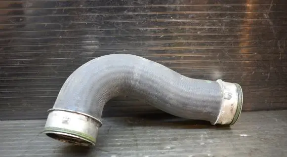 Volkswagen Golf Plus Intercooler hose/pipe 3C0145832
