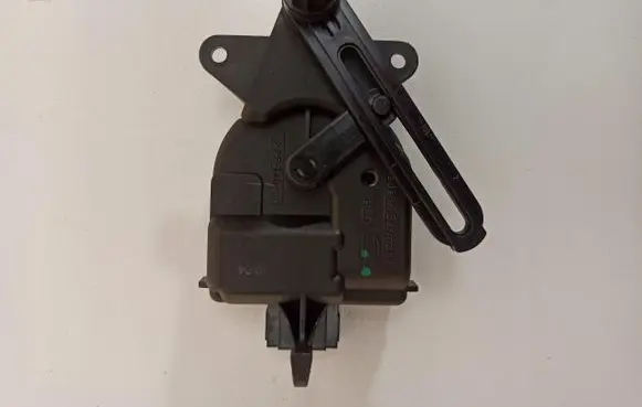 Porsche Boxster 986 A/C air flow flap actuator/motor 1J0907511