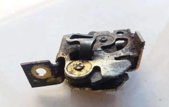 Renault Espace III Seat back rest lock catch 