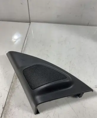 Volvo V70 Front door high frequency speaker 30781067