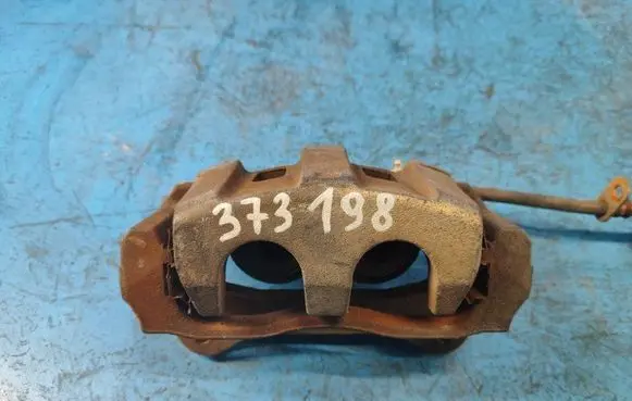 Toyota Venza Front brake caliper 477500T010