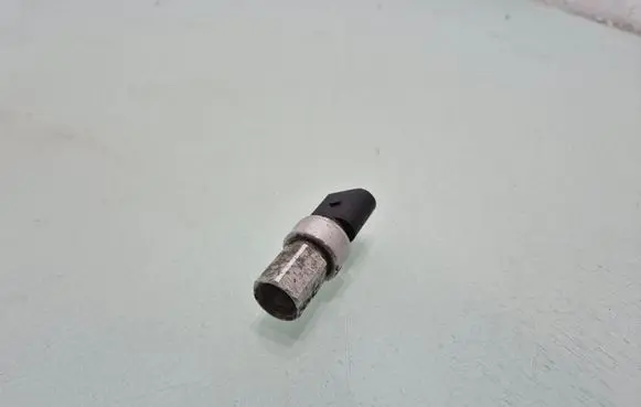 Seat Leon (1P) Air conditioning (A/C) pressure sensor 1K0959126D