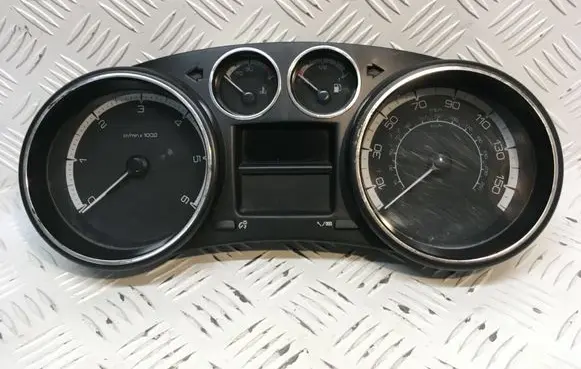 Peugeot 308 Speedometer (instrument cluster) 9674936880