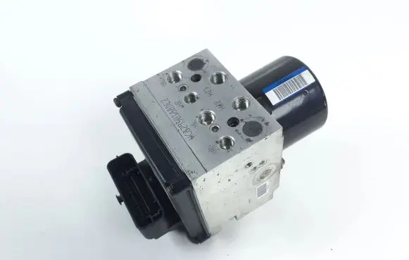 Volkswagen PASSAT B6 ABS Pump 3C0614109P KL5277