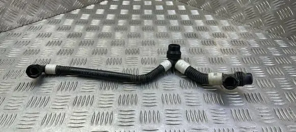 Tesla Model 3 Engine coolant pipe/hose 107757700E