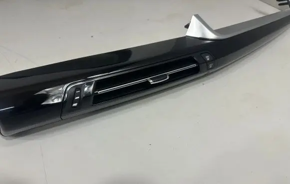 BMW 2 Active Tourer U06 Dashboard glove box trim 9636243 9496127