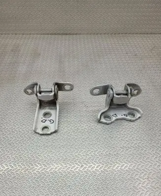 Toyota Yaris XP210 Rear door hinge set 