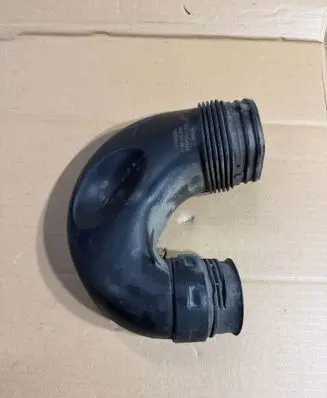 Skoda Superb B6 (3T) Air intake duct part 3C0129618D