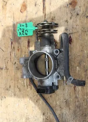 Subaru Forester SF Throttle body valve 
