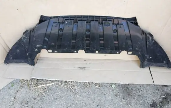 Ford Focus Front bumper skid plate/under tray F1EB17B769A