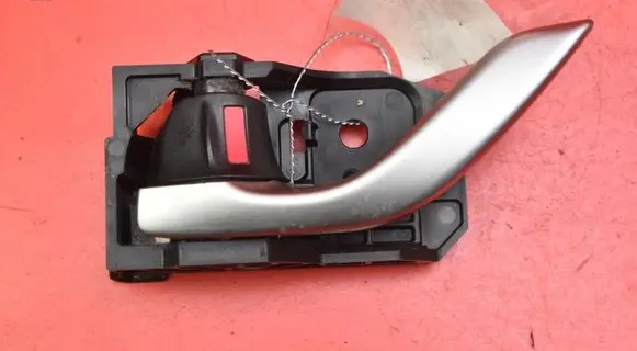Mazda 3 II Front door interior handle KD53T8315