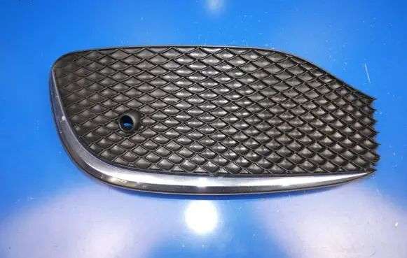 Mercedes-Benz E W213 Front bumper lower grill A2138851122 VW213L
