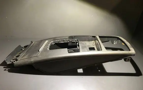 Audi A6 S6 C6 4F Center console 4F1864261 T0021886 P0103820