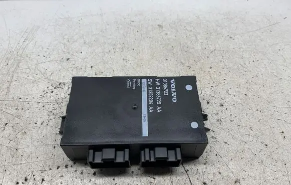 Volvo V70 Tailgate/trunk control unit/module 31386723 31352204 31386725