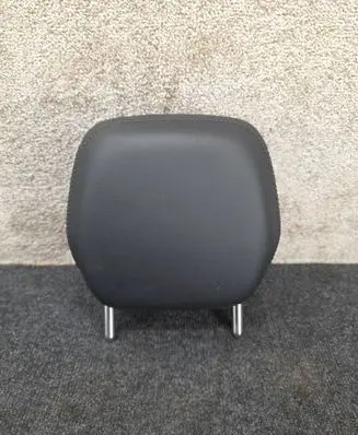 Porsche Cayenne (92A) Rear seat headrest 