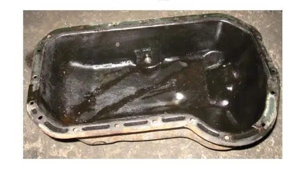 Volkswagen Golf II Oil sump 028103601E