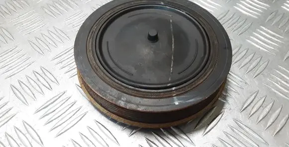Ford Kuga II Crankshaft pulley 9651961080