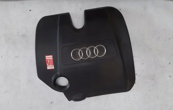 Engine cover (trim)