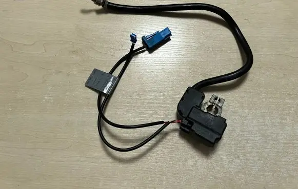 BMW 1 E82 E88 Negative earth cable (battery) 7587463 6112758746302 14945110