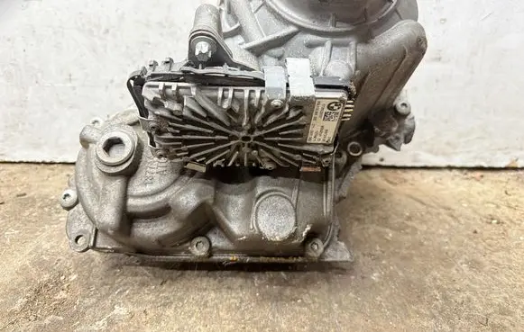 BMW 5 G30 G31 G38 Gearbox transfer box case 8487143 8687376