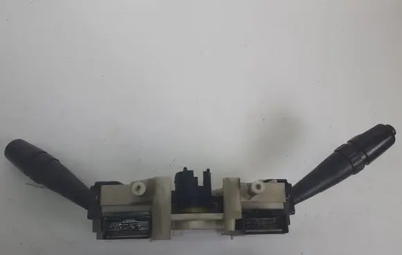 Hyundai Terracan Wiper turn signal indicator stalk/switch 9340039201