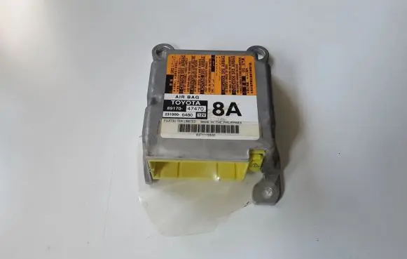 Toyota Prius (XW30) Airbag control unit/module 8917047470