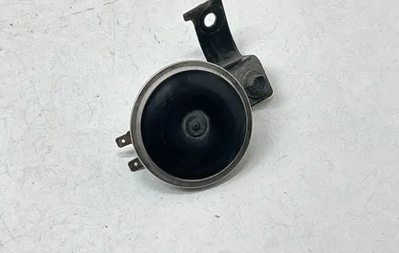 Nissan Navara D23 Horn signal E130001114