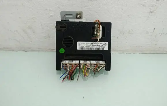 Hyundai Santa Fe Door central lock control unit/module 97RA012347 954002B760 5WY81J6B