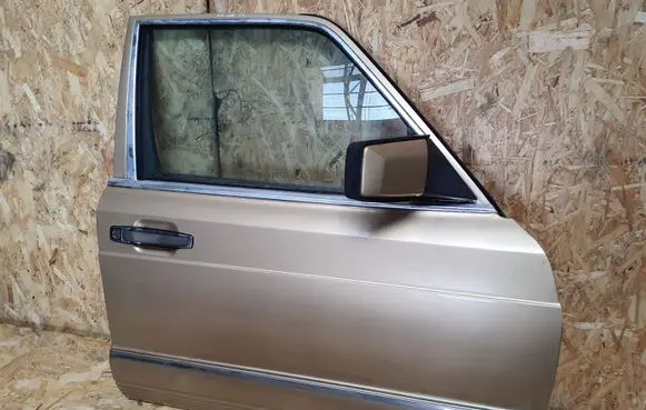 Mercedes-Benz S W126 Front door