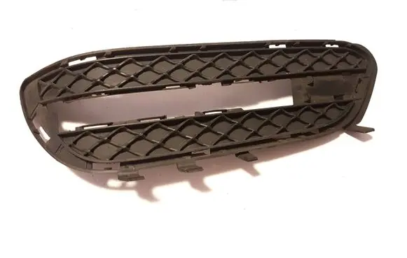 Mercedes-Benz E W212 Front bumper lower grill A2128851723