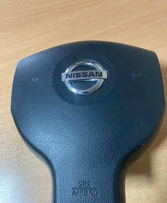 Nissan Note (E11) Steering wheel airbag 3055429 KM9U0