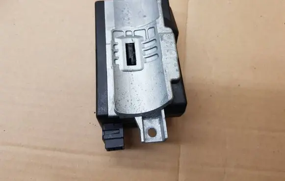Audi A5 8T 8F Steering wheel lock 8K0905852D 033571101
