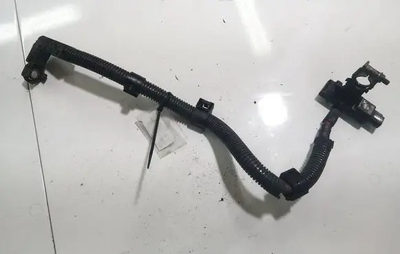 BMW 3 E90 E91 Positive cable (battery) 