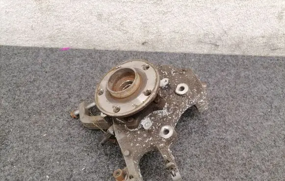 Volvo XC90 Rear wheel hub 31658319