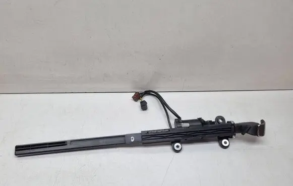 BMW 3 E92 E93 Seat belt adjustment motor 9165378 72119165378