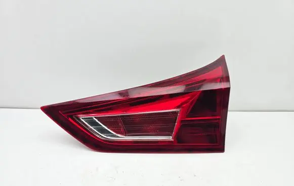 Toyota Auris E180 Tailgate rear/tail lights 02268 05180238